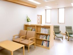 明るい休憩スペース