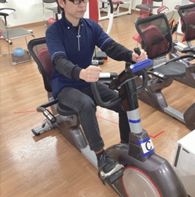 運動器具を使用する様子