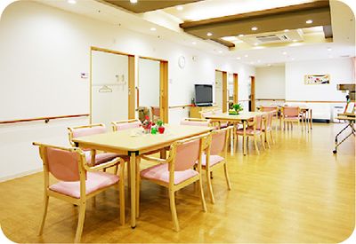 広々としたラウンジ