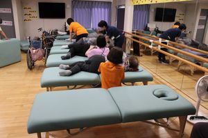 活気ある機能訓練室