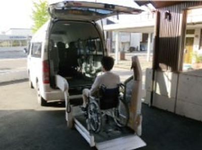 車椅子利用の送迎車