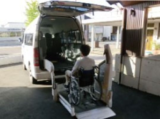 車椅子利用の送迎車