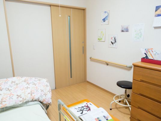 居室の一角と家具
