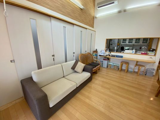 広々とした休憩室