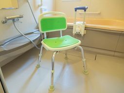 浴室の介護用椅子