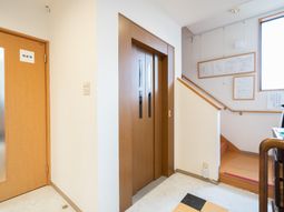 廊下と階段の部分