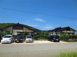 緑豊かな和風建築