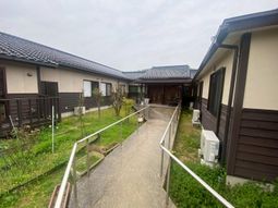 庭への通路