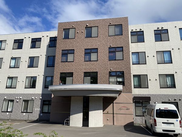 清潔感のある建物の外観