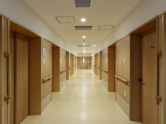 明るい廊下  