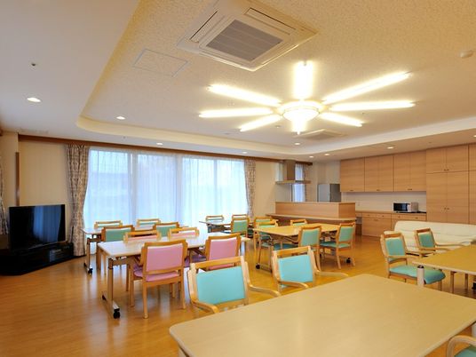 明るい食堂  