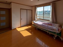 日差しが入る和室居室