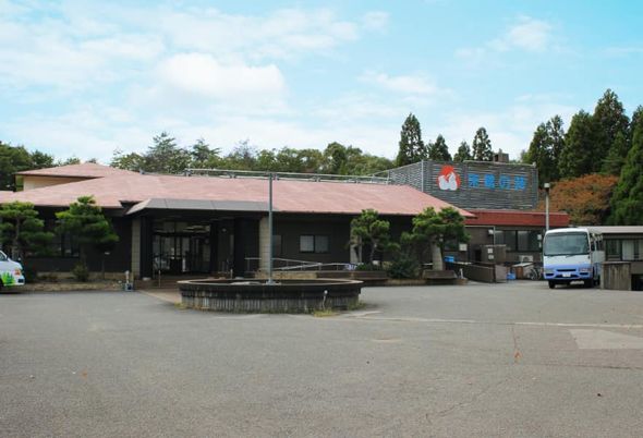 駐車場付き入り口