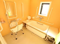 バリアフリー浴室設備