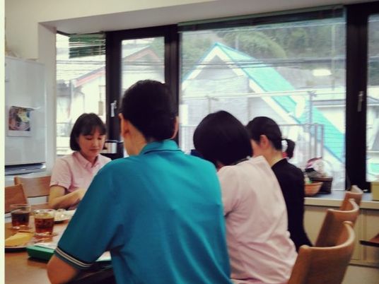 スタッフ会話の場
