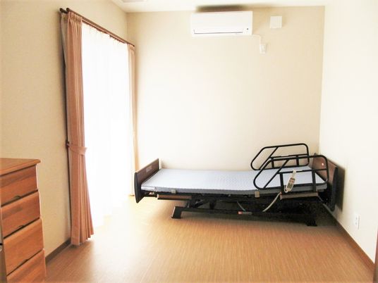 シンプルな洋室の一室
