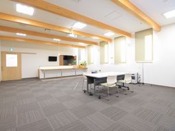 木目調が温かい多目的室