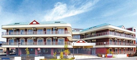 モダンな建物の外観