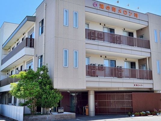 外観建物正面  