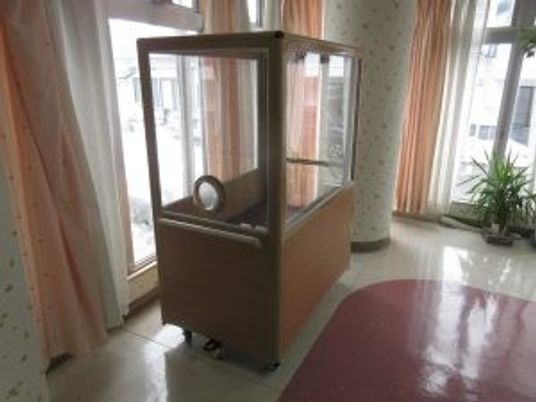 受付カウンターのあるロビー  