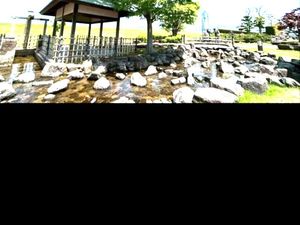 庭園のあずまやと池の庭  