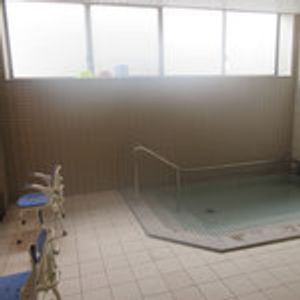 広々とした浴室