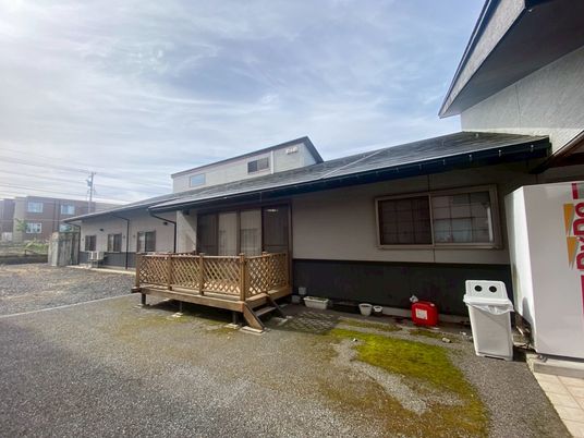 平屋の建物