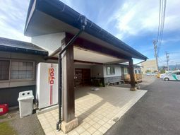 広いエントランス