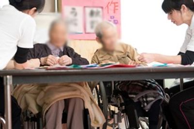 和やかな雰囲気の室内