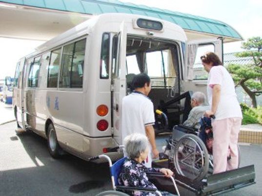 送迎用バス