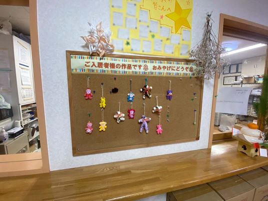 手作り飾りの掲示物