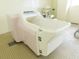 特殊浴槽のある部屋