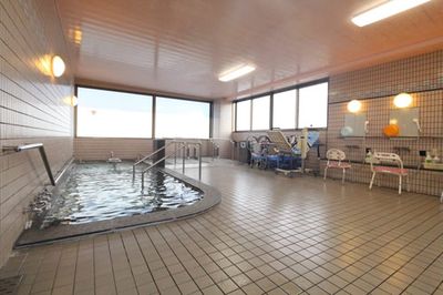 広々とした浴室の様子