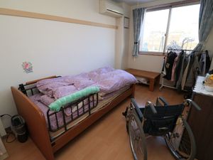 居室と車椅子