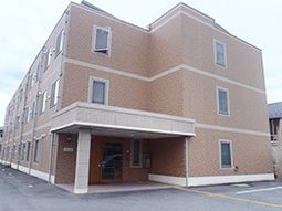 清潔な外壁の建物