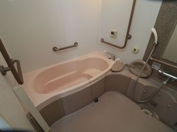 安全な浴室設備