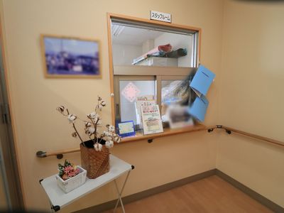 スタッフ窓口と案内掲示