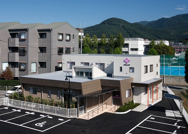 施設の外観