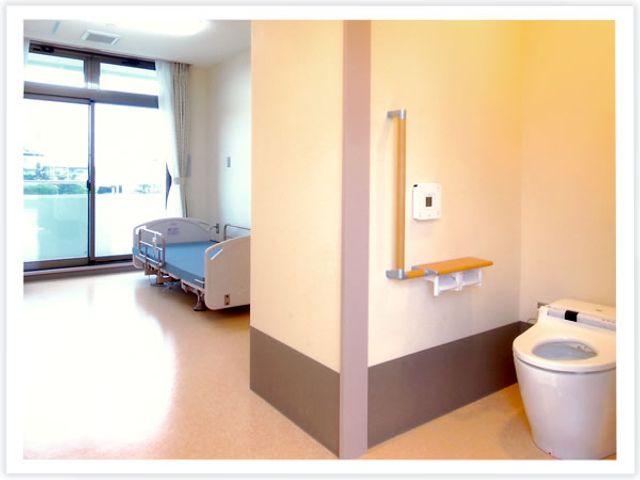 明るい居室 居室 自然光が差し込む広々とした空間で、快適な生活環境を提供いたします。