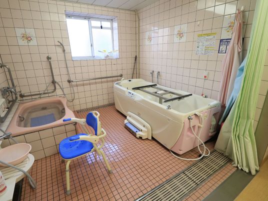 快適な介護用浴室
