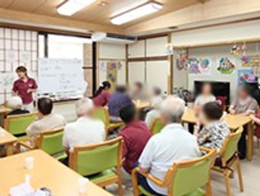 活動中の様子が分かる和室