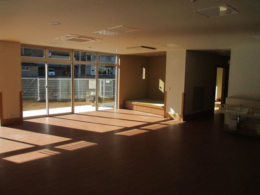 自然光が入る明るい空間