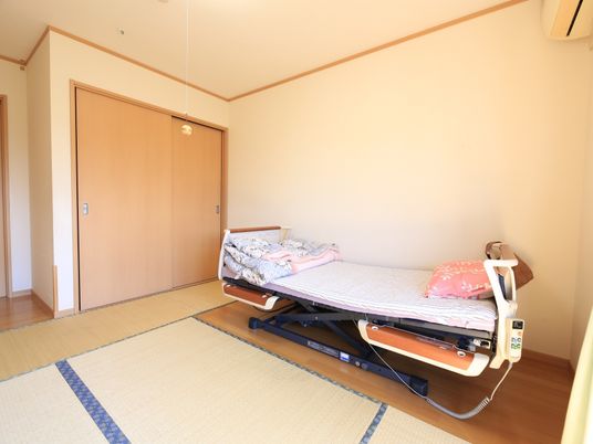 明るい和室居室