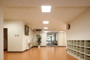 広々とした廊下