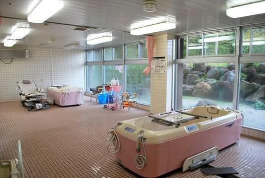 明るい浴室