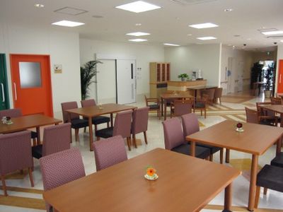 明るいダイニングスペース