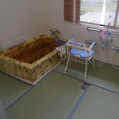 安全に配慮された浴室