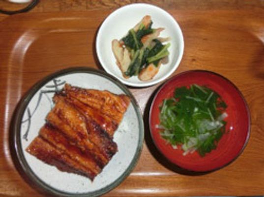 彩り豊かな食事風景