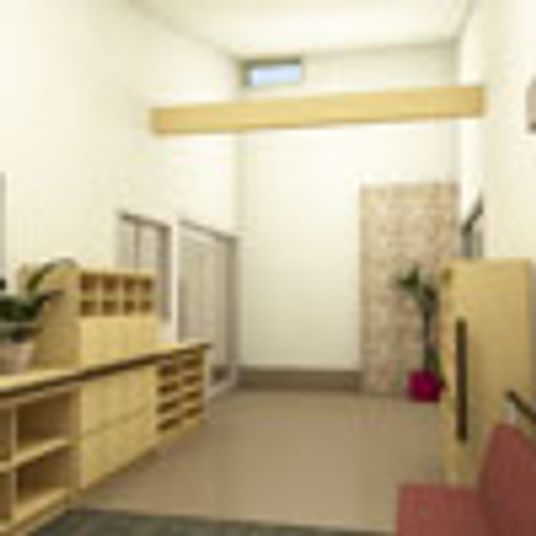 自然光が差し込むロビー