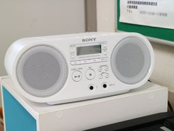 白いステレオシステム